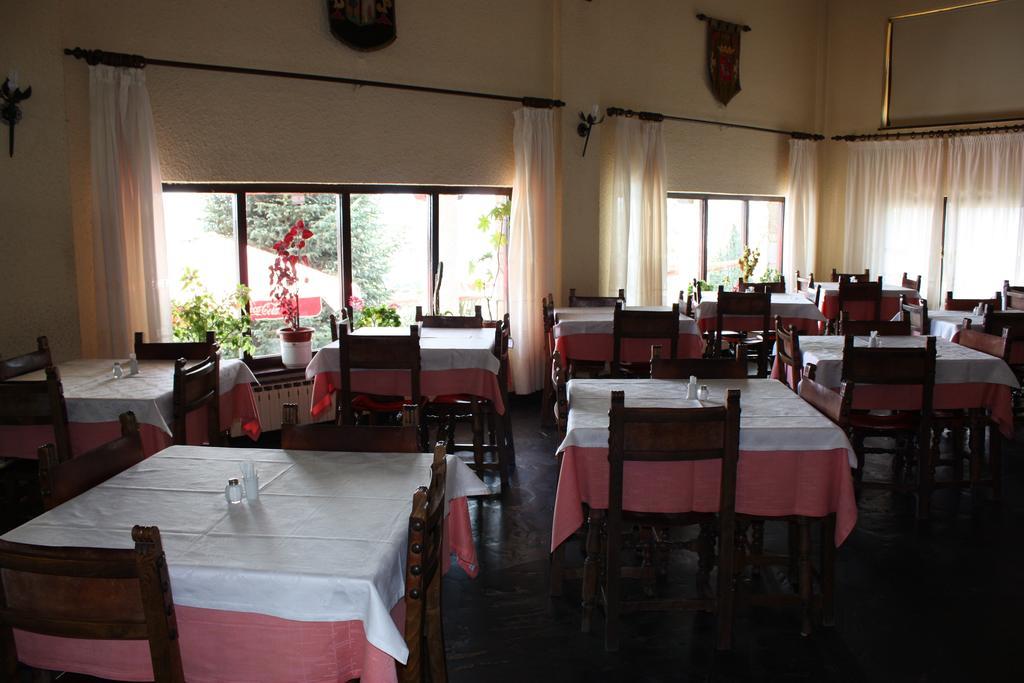 Hotel Restaurante Astorga Pradorrey Esterno foto