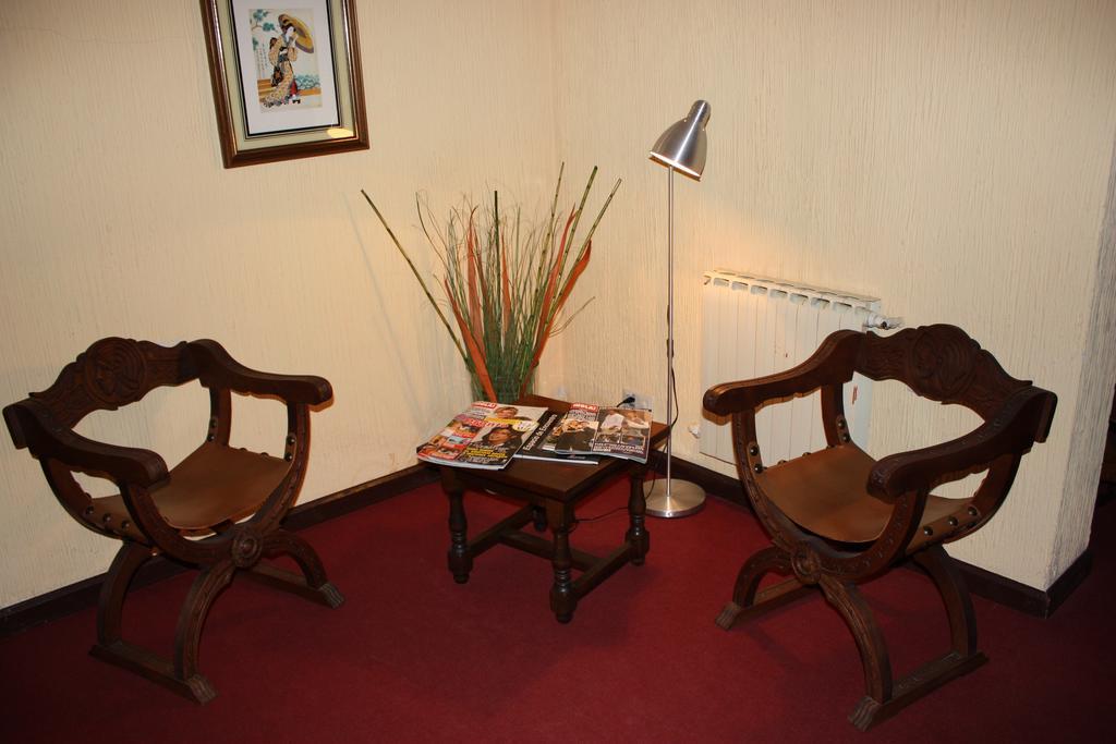 Hotel Restaurante Astorga Pradorrey Esterno foto